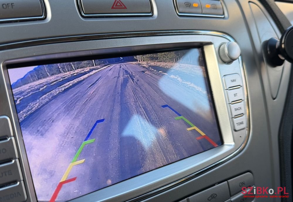 2009' Ford Mondeo 2.0 Ghia photo #6