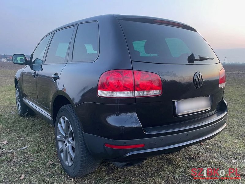 2006' Volkswagen Touareg photo #4