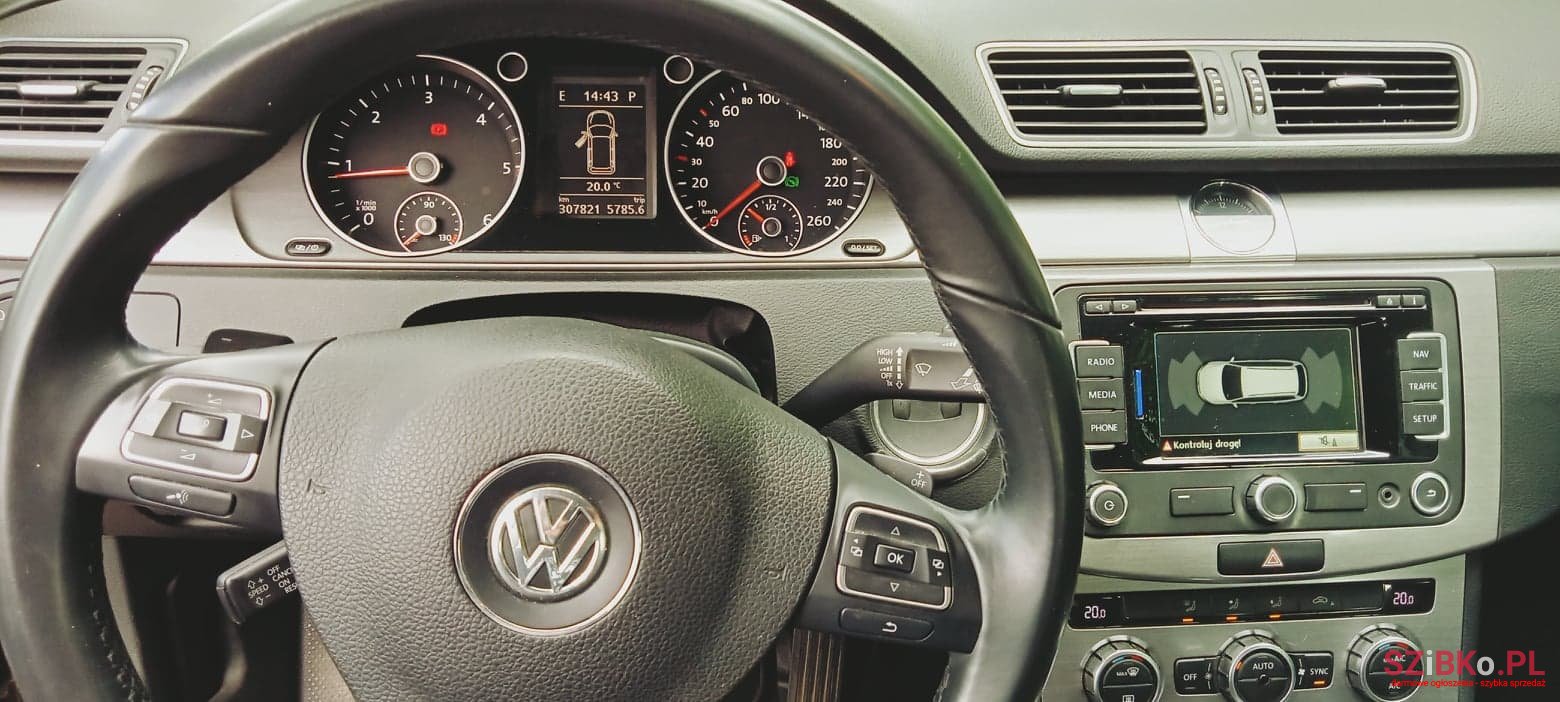 2014' Volkswagen Passat B7 photo #5