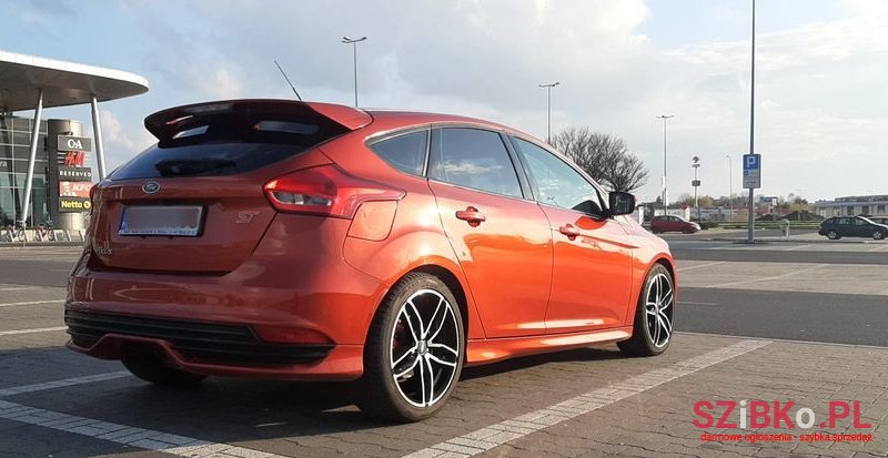 2017' Ford Focus St photo #2