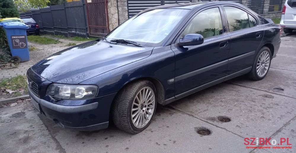 2002' Volvo S60 2.4I photo #4