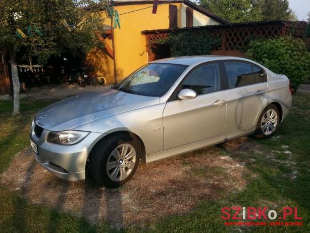 2005' BMW 3 Series photo #1