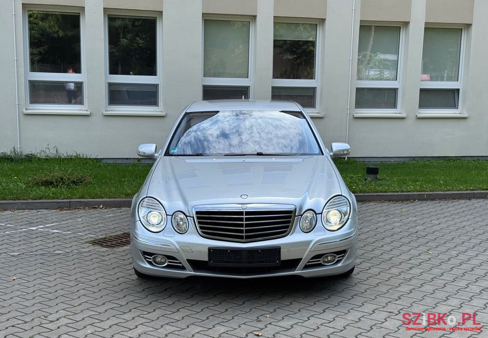 2007' Mercedes-Benz E-Class photo #4
