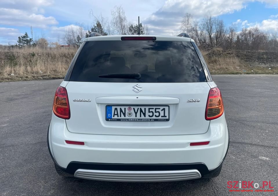 2008' Suzuki SX4 photo #6