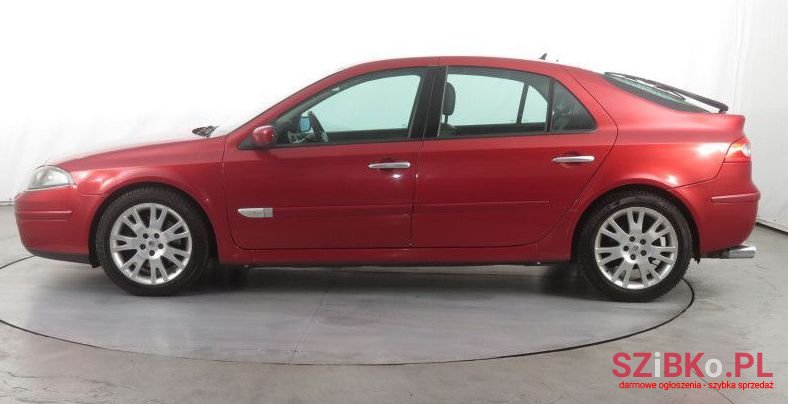2005' Renault Laguna photo #2