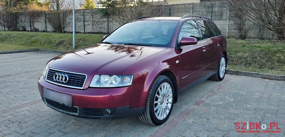 2003' Audi A4 Avant photo #1
