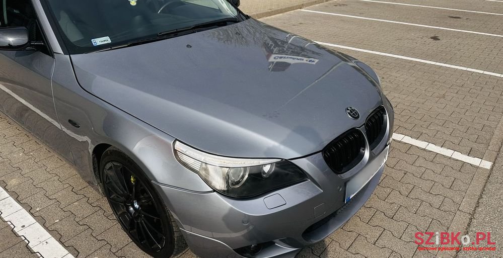 2004' BMW 5 Series 525D photo #3