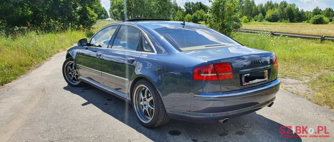 2008' Audi A8 photo #5