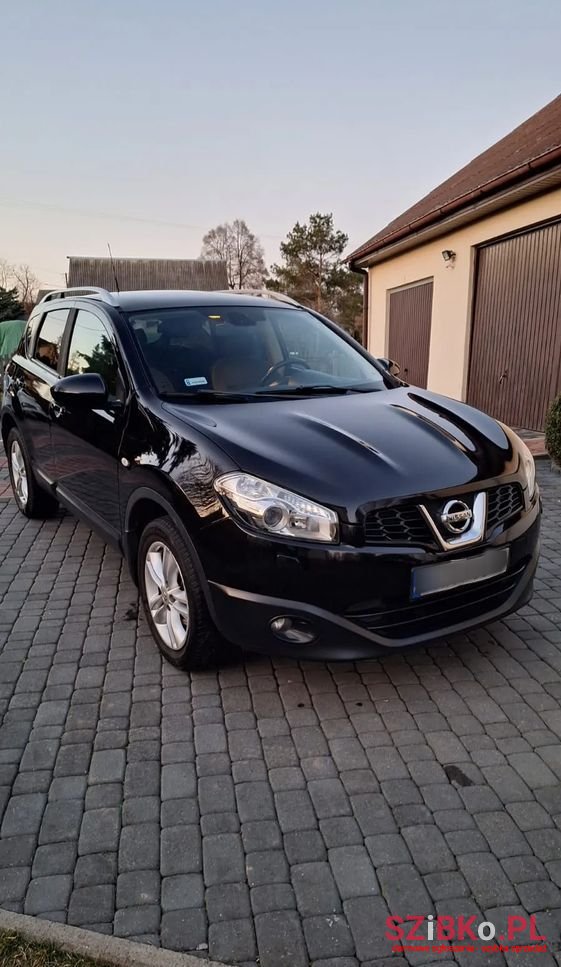 2010' Nissan Qashqai 1.5 Dci 360 photo #1