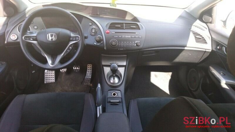 2011' Honda Civic photo #3