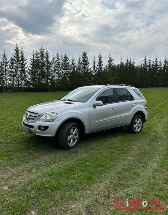 2007' Mercedes-Benz Ml photo #2