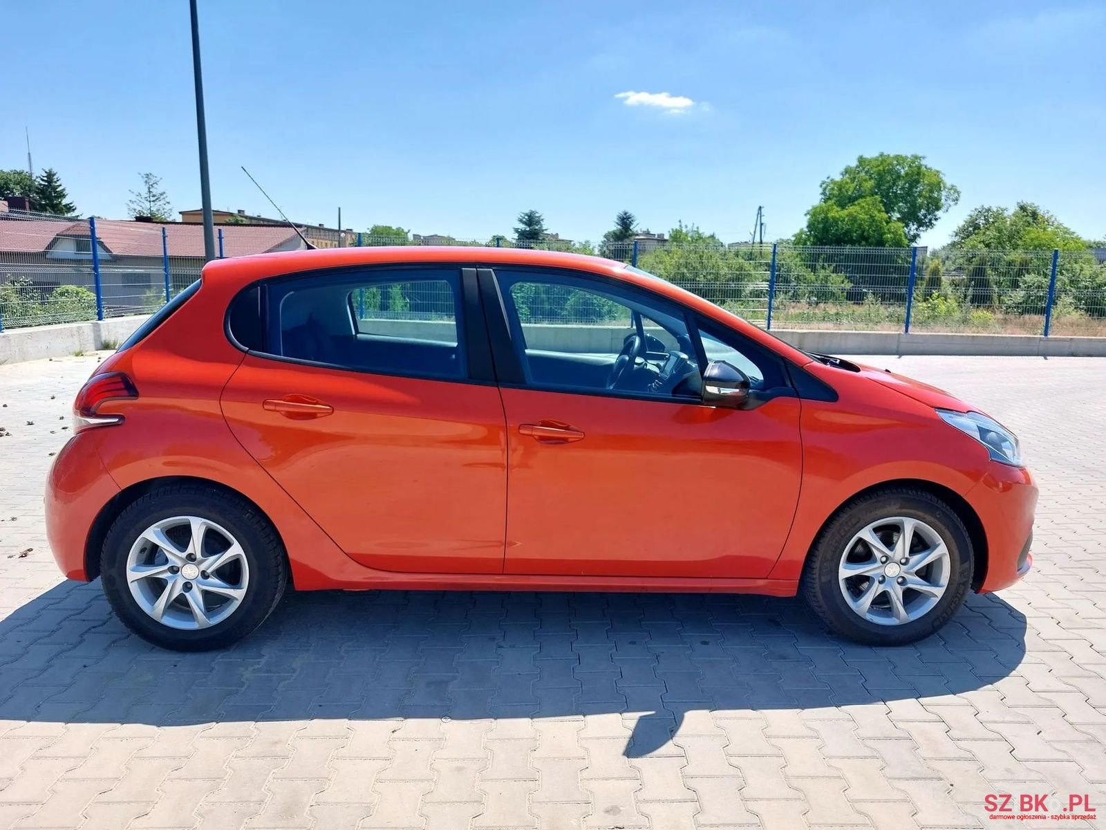 2016' Peugeot 208 photo #5