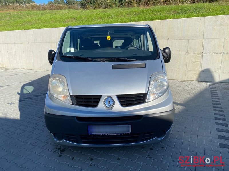 2011' Renault Trafic photo #2