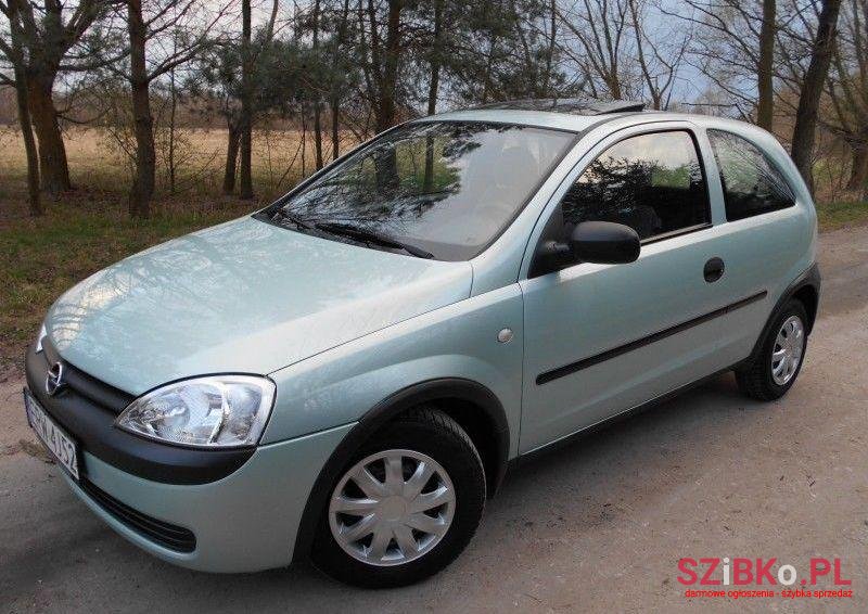 2001' Opel Corsa photo #1