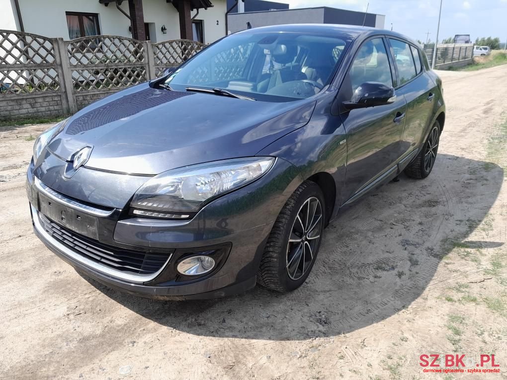 2013' Renault Megane photo #1