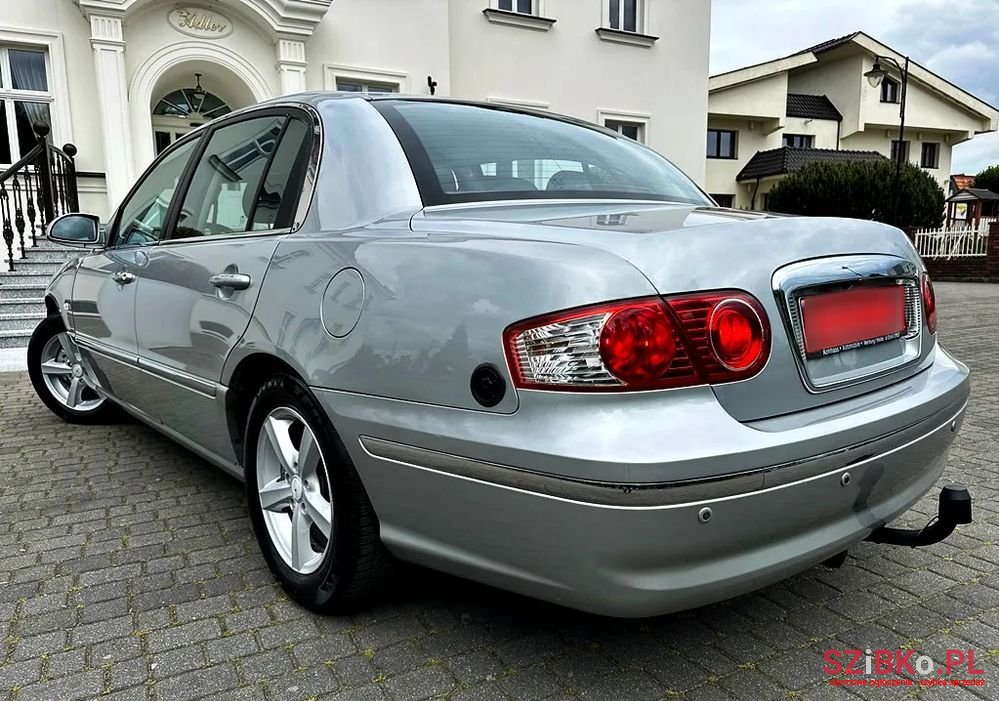 2006' Kia Opirus photo #4