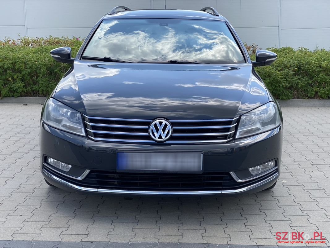 2012' Volkswagen Passat photo #1