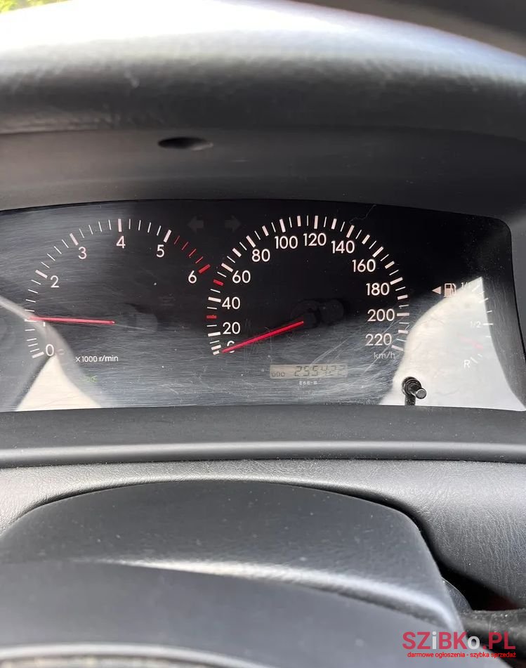 2002' Toyota Corolla 2.0 D-4D Base photo #6