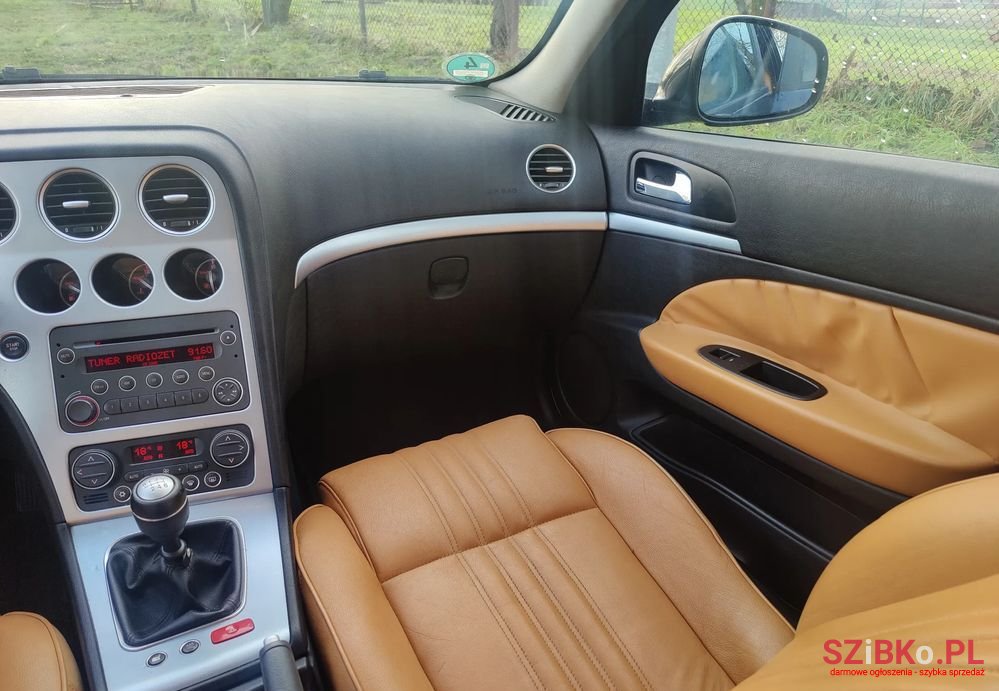 2007' Alfa Romeo 159 2.4Jtdm Sportiva photo #5