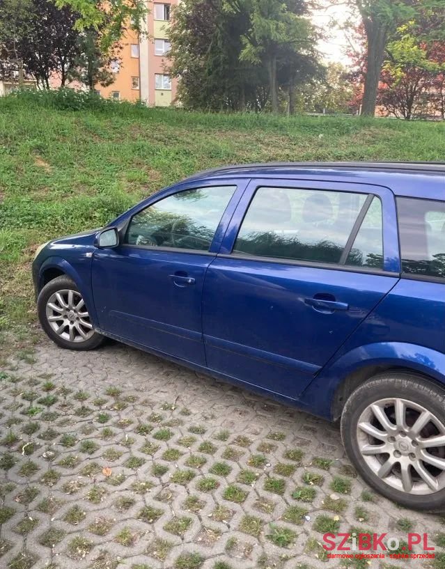 2005' Opel Astra photo #3