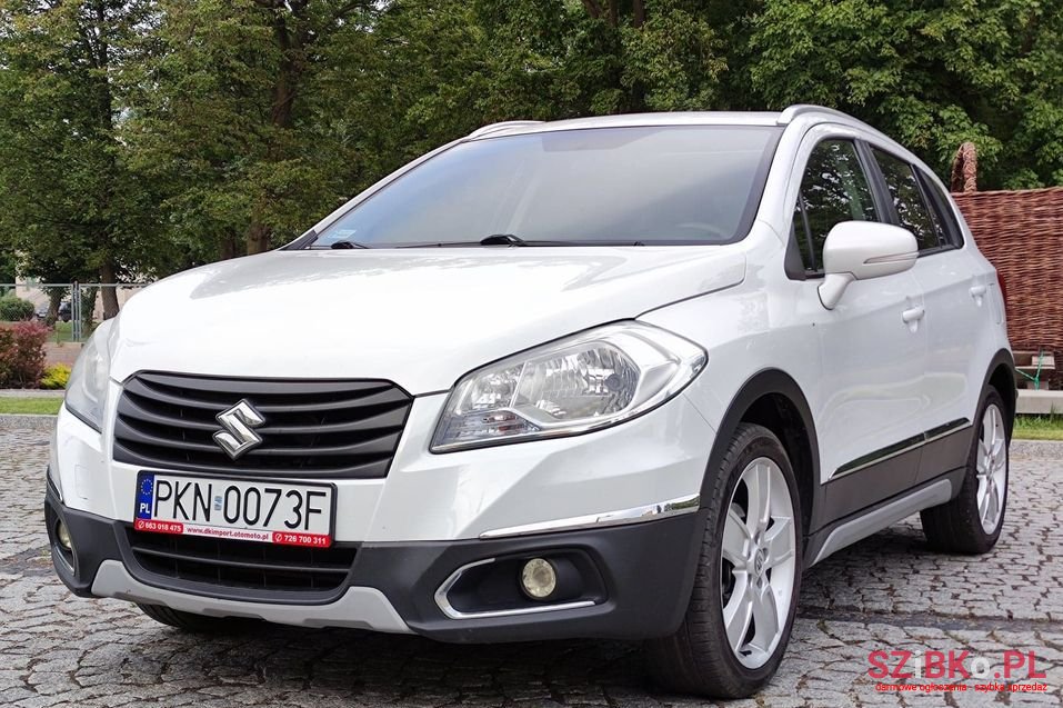 2013' Suzuki Sx4 S-Cross photo #1