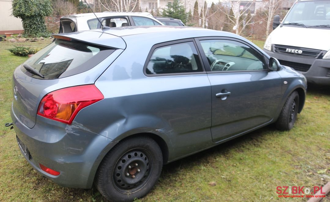 2007' Kia Pro Ceed photo #5