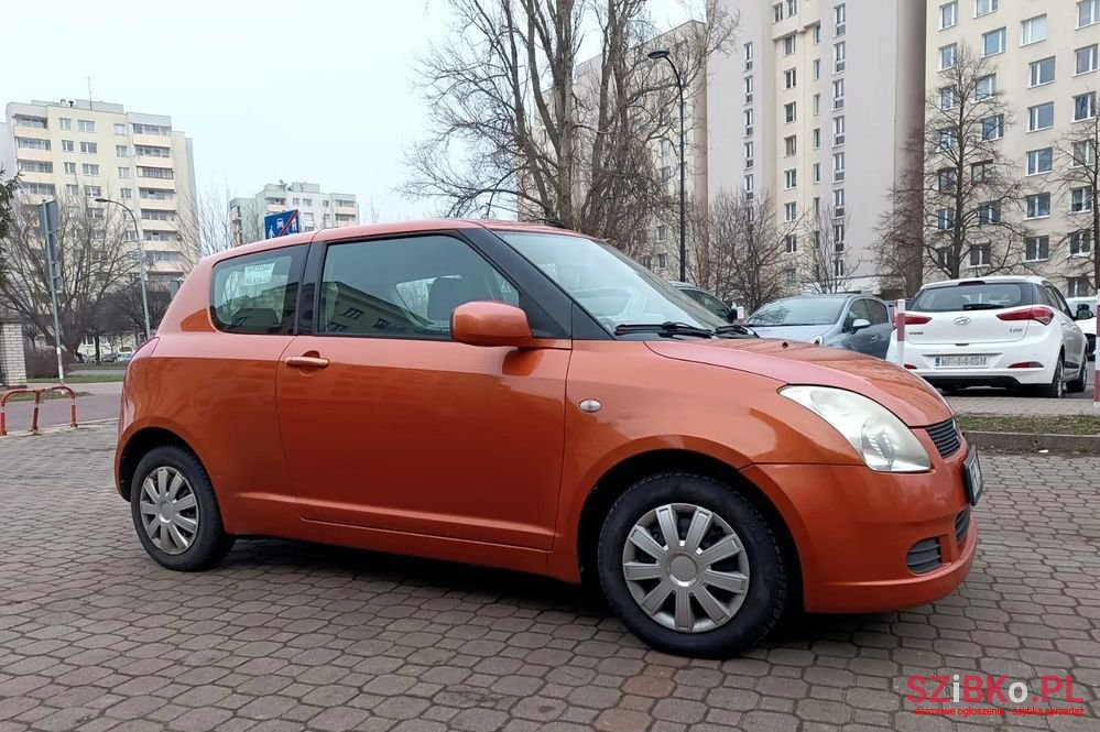 2005' Suzuki Swift 1.3 Comfort Xl photo #5