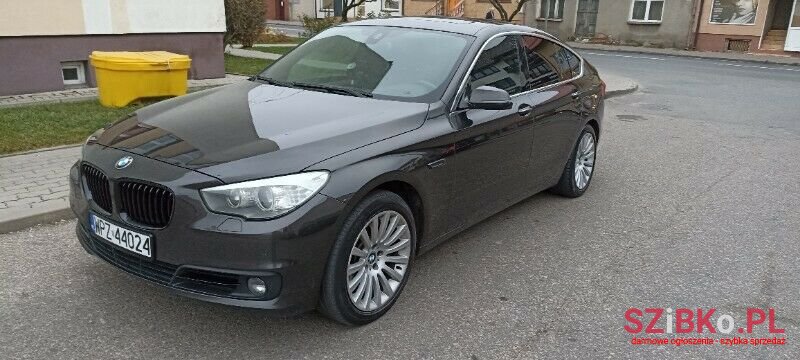 2013' BMW 5 GT photo #2