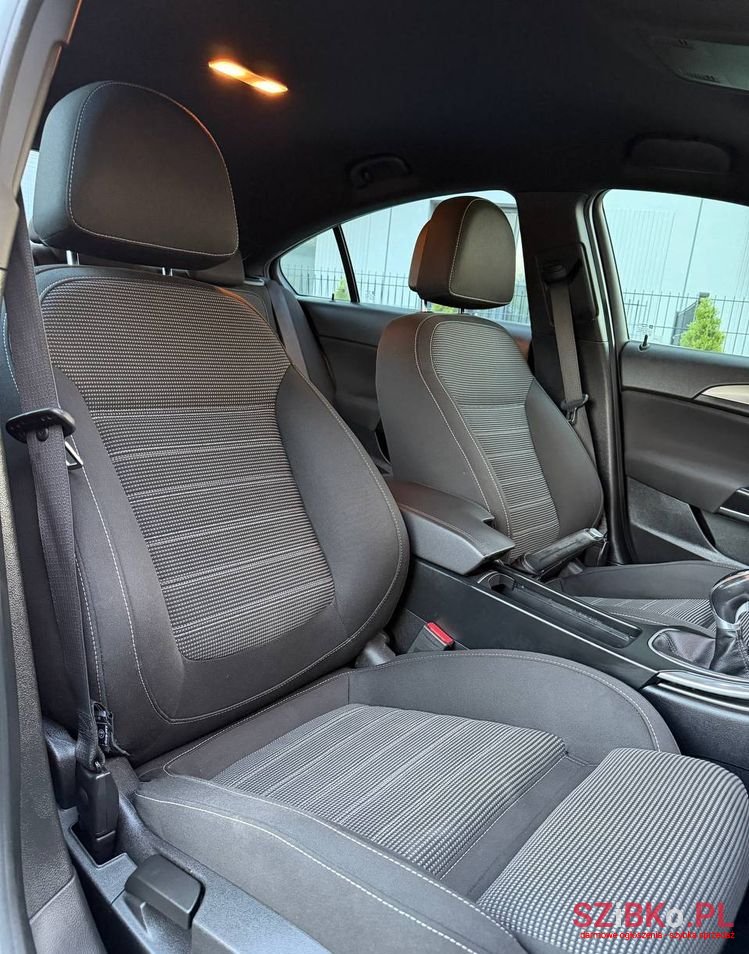 2011' Opel Insignia 2.0 Cdti Edition photo #5