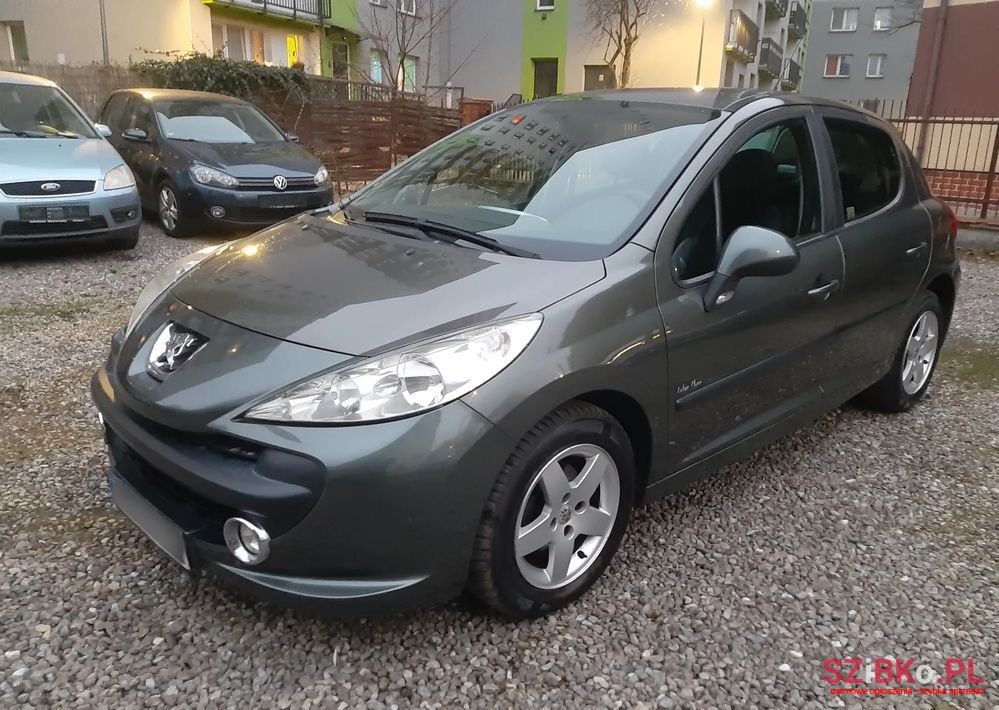 2009' Peugeot 207 photo #3