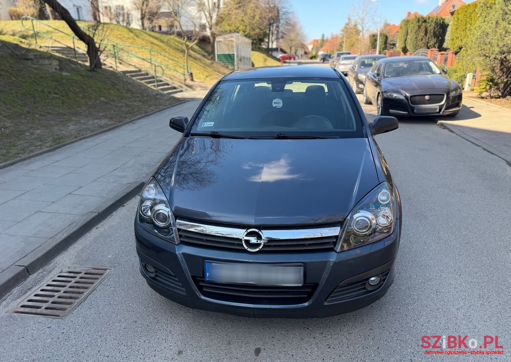 2006' Opel Astra 1.8 Cosmo photo #1