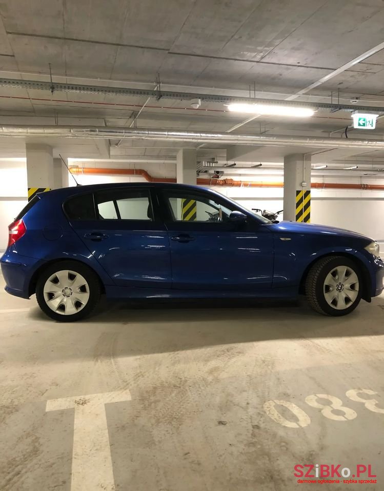 2007' BMW 1 Series 118I photo #4