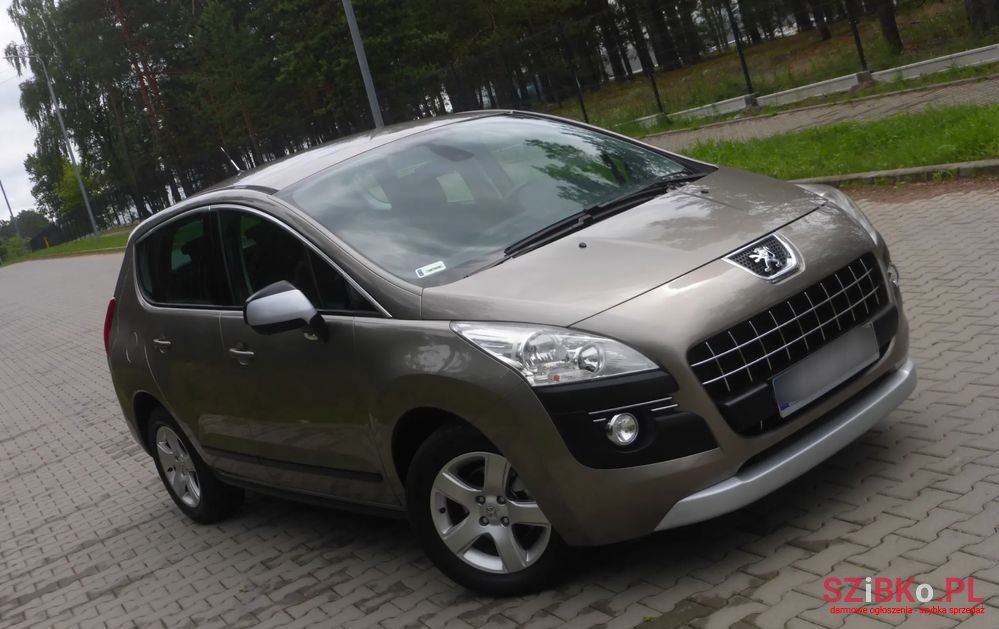 2011' Peugeot 3008 photo #1