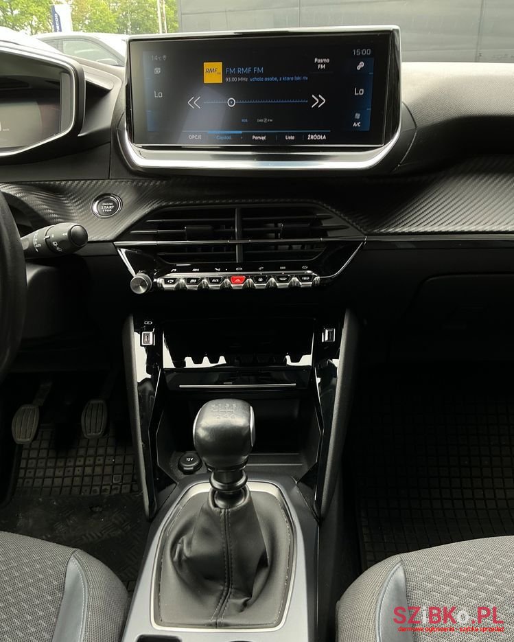 2020' Peugeot 2008 photo #5