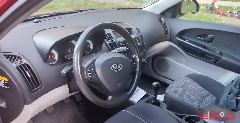 2007' Kia Ceed photo #4