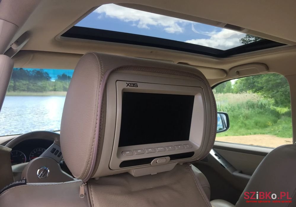 2008' Nissan Pathfinder photo #3