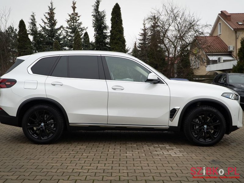 2024' BMW X5 Xdrive40D photo #3