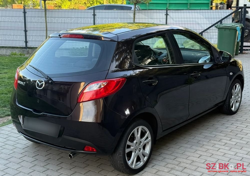 2008' Mazda 2 1.5 Impression photo #3