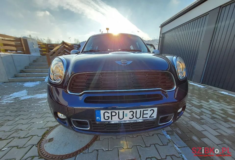 2011' MINI Countryman photo #3