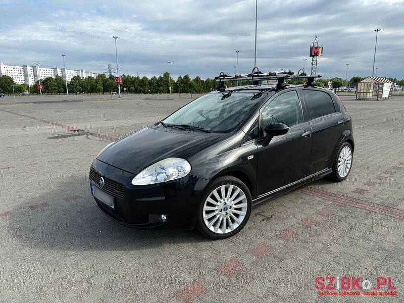 2008' Fiat Grande Punto photo #2