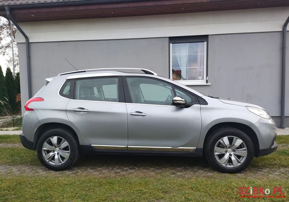 2015' Peugeot 2008 photo #5