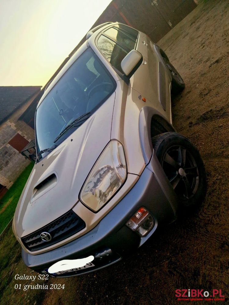 2003' Toyota RAV4 2.0 D-4D 4X4 photo #1