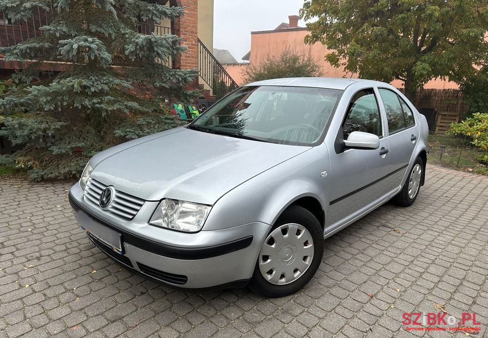 2003' Volkswagen Bora photo #2