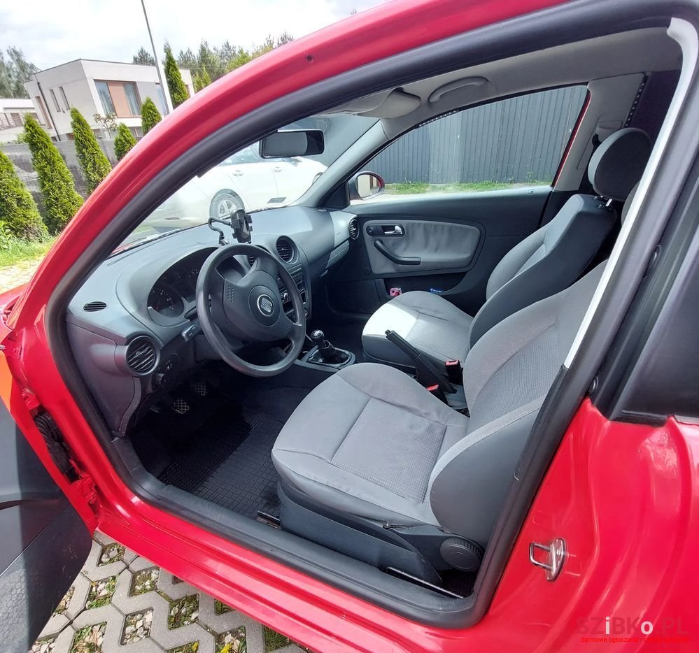 2003' SEAT Ibiza 1.2 12V Stella photo #6