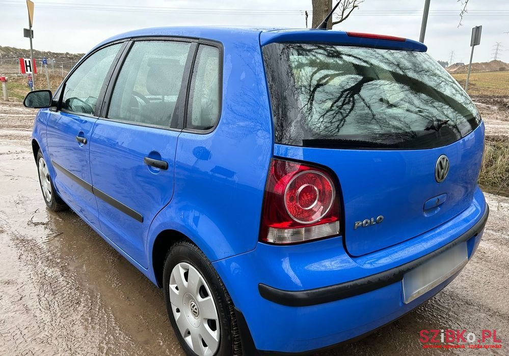 2007' Volkswagen Polo 1.2 Trendline photo #2