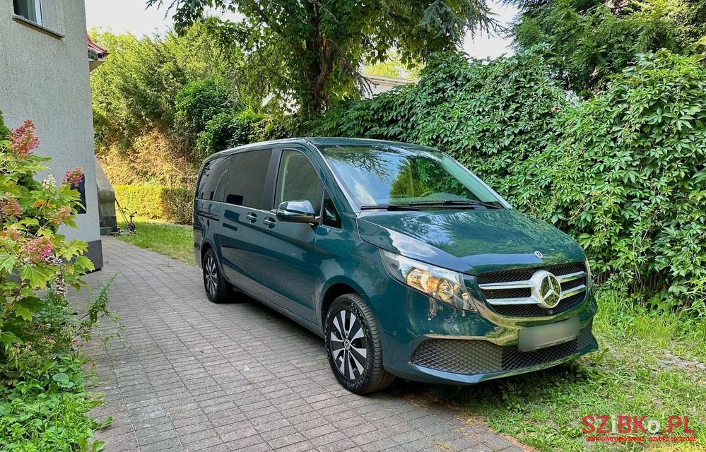 2024' Mercedes-Benz Klasa V photo #4