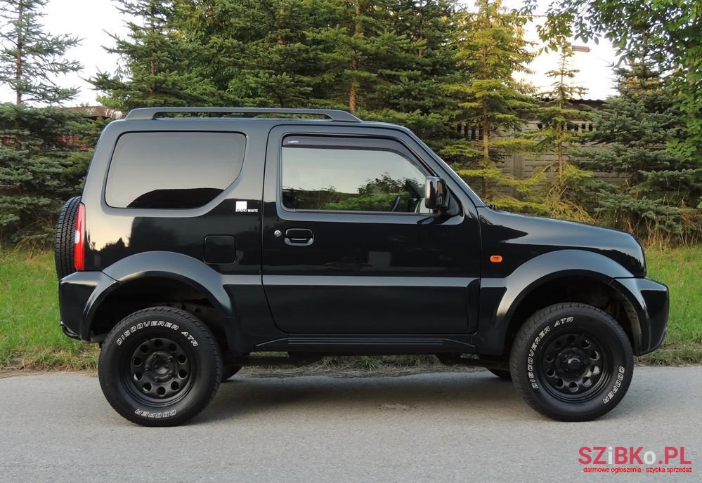 2007' Suzuki Jimny Black&White photo #6