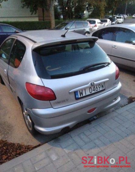 2001' Peugeot 206 photo #2