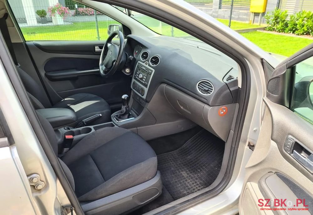 2006' Ford Focus photo #6