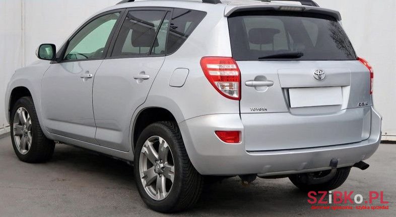 2012' Toyota RAV4 photo #2